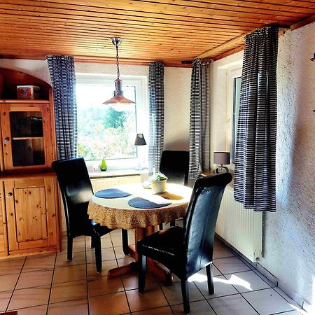 Kleines Haus Mitten In Der Natur Mit Eigener Terrasse Und Sonnenbalkon Halver Екстериор снимка
