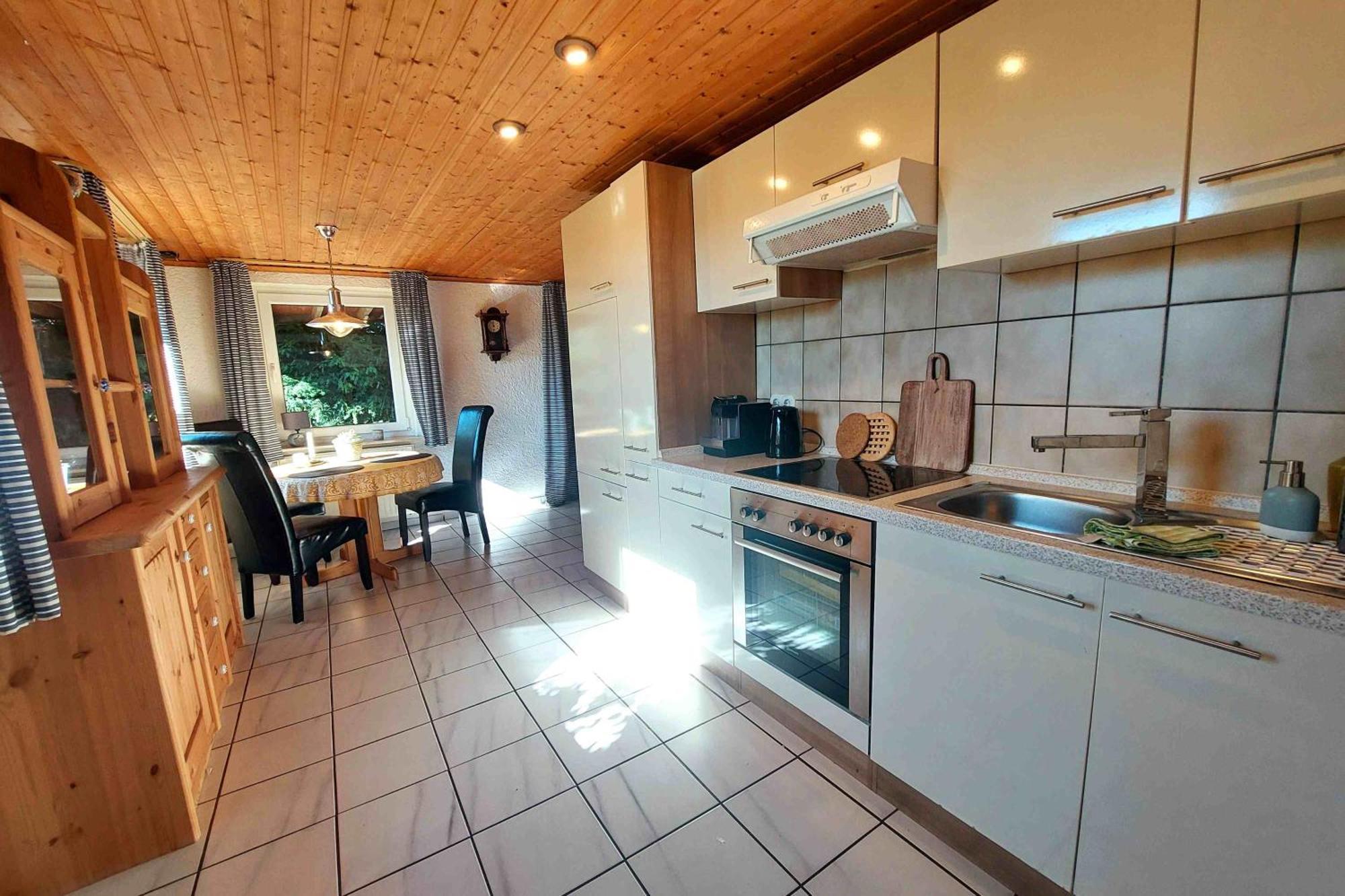 Kleines Haus Mitten In Der Natur Mit Eigener Terrasse Und Sonnenbalkon Halver Екстериор снимка