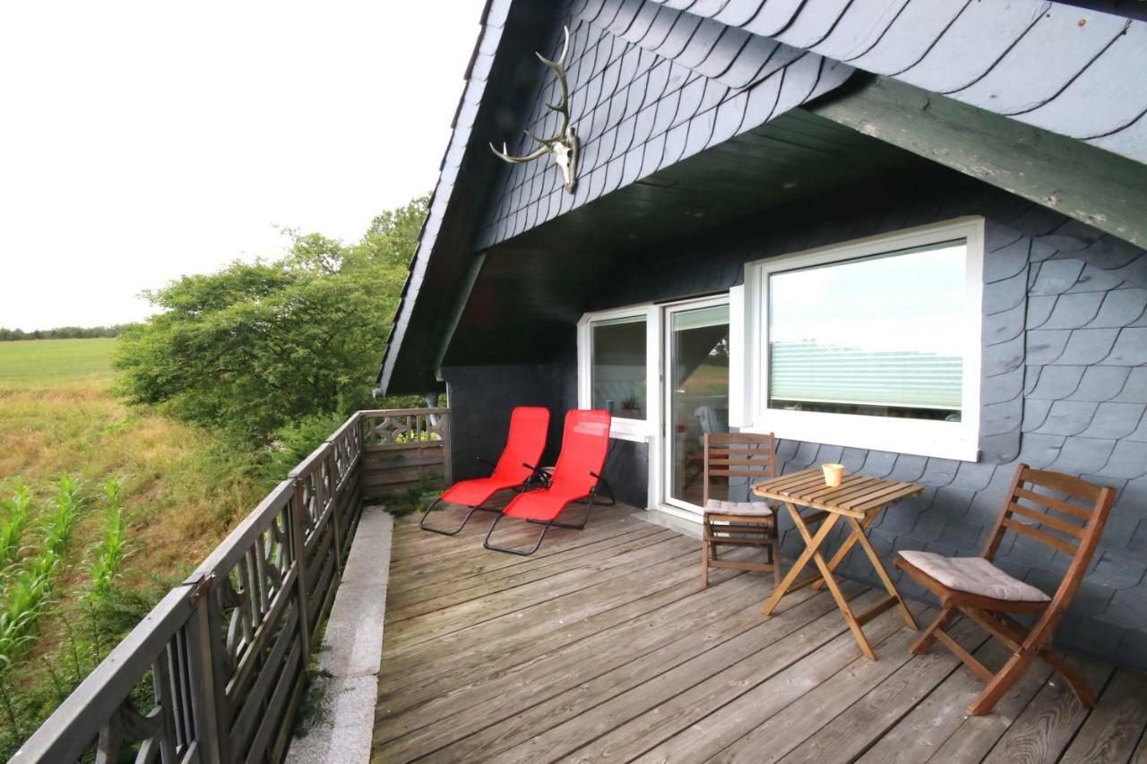 Kleines Haus Mitten In Der Natur Mit Eigener Terrasse Und Sonnenbalkon Halver Екстериор снимка
